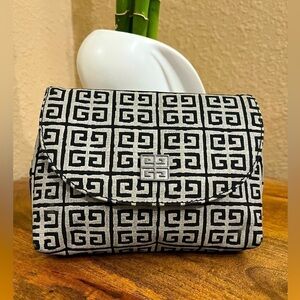 GIVENCHY NOVELTY POUCH